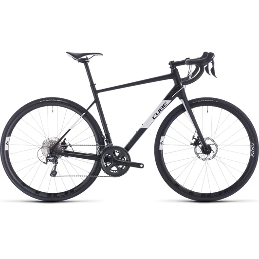 CUBE ATTAIN RACE Férfi Országúti Kerékpár 2020